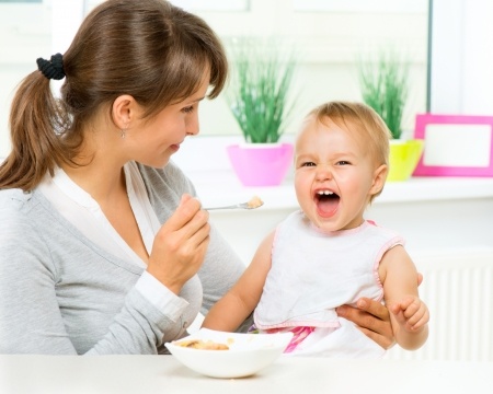 introducing foods to baby