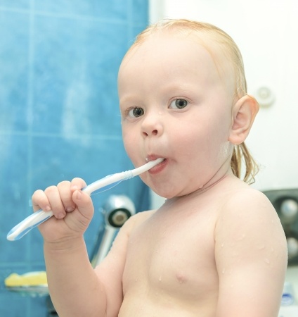 techniques to brush your toddler's teeth
