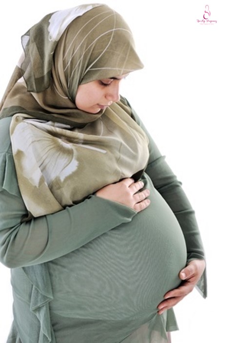 traditional muslim practices after childbirth